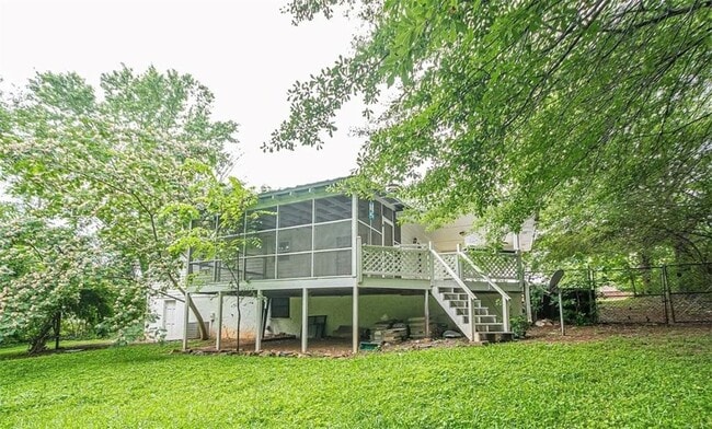 Building Photo - 960 Old Canton Rd