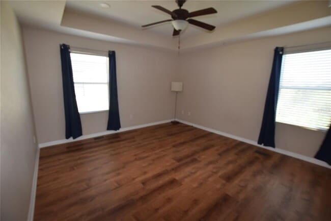 Building Photo - 1570 Scarlet Oak Loop