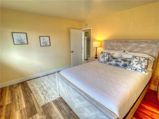 Building Photo - 308 Avenida Granada