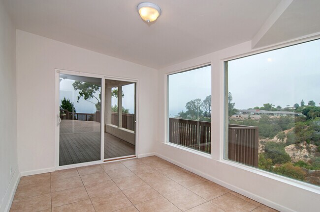 Building Photo - LIVE IN LA JOLLA!  LOVELY LA JOLLA HOME WI...