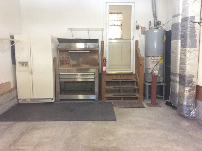 Building Photo - Vass Meadows