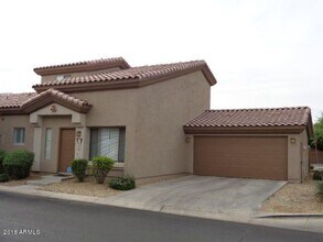 Building Photo - Gated Community, close to 101 and Arrowhead!