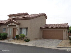 Building Photo - Gated Community, close to 101 and Arrowhead!