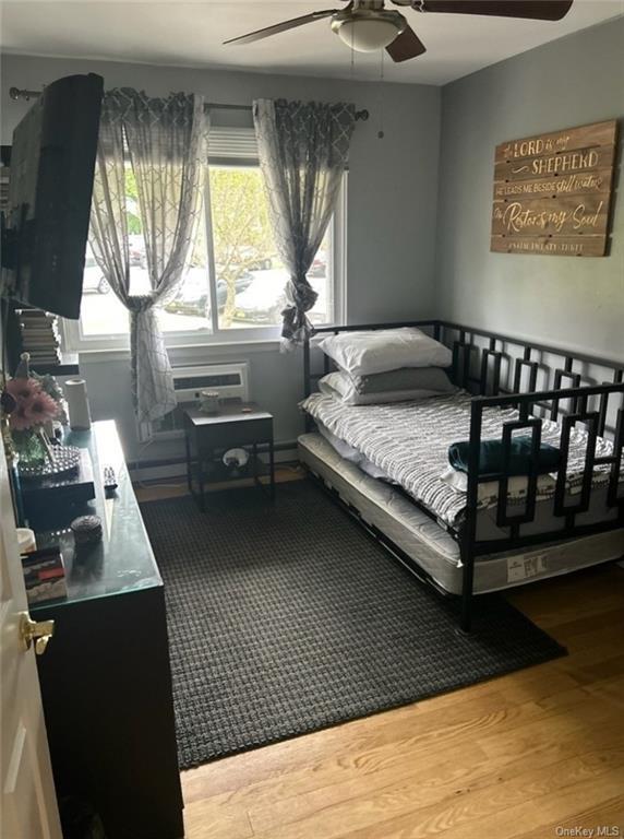 Building Photo - 204 Old Country Rd