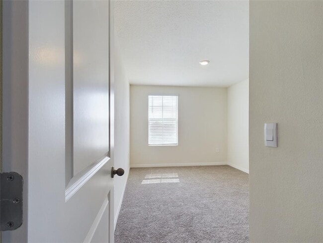 Building Photo - 8626 SW 46th Ave