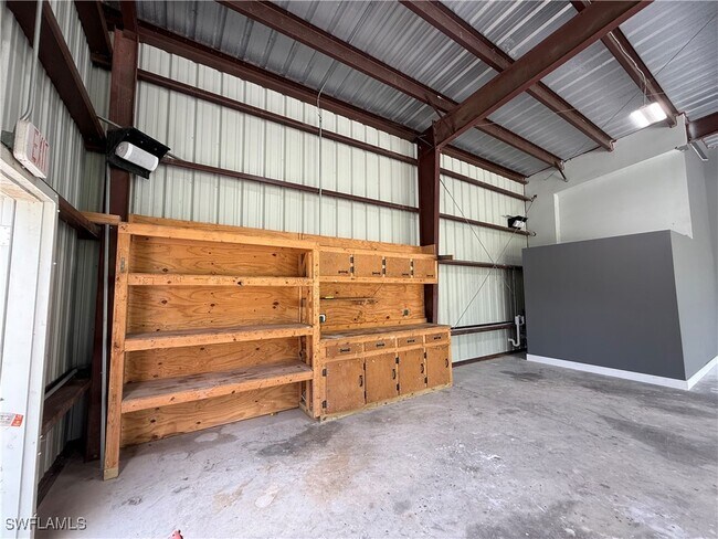 Building Photo - 6070 Lancewood Way