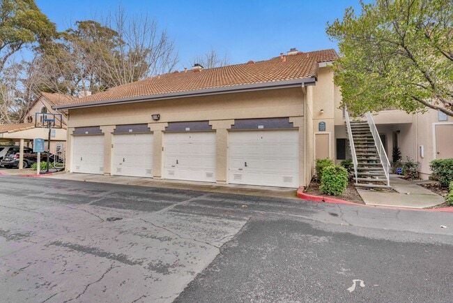 Building Photo - Hercules 2 Bedroom Condo with 1-Car Garage