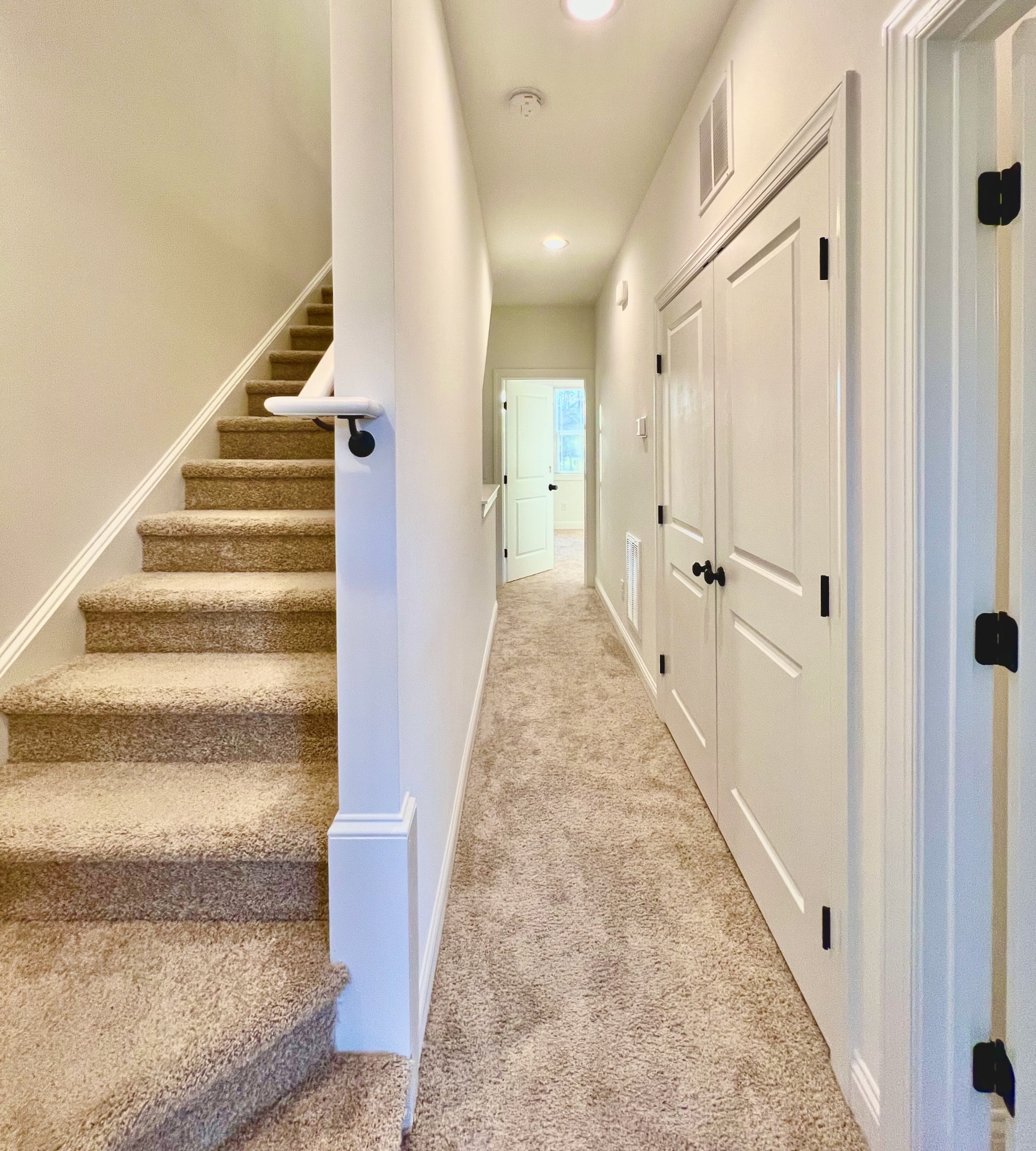 Building Photo - Room in Townhome on Brushfoot Wy