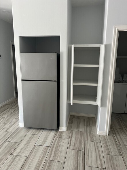 Building Photo - 1306 Royola St