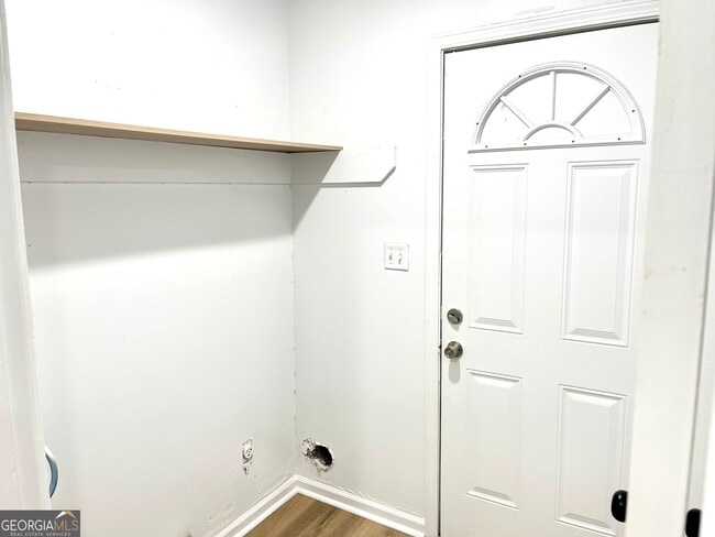 Building Photo - 165 Fieldstone Dr