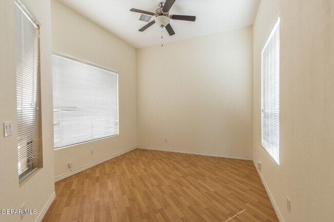 Building Photo - 5537 Ignacio Frias Dr