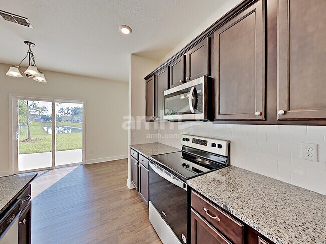 Building Photo - 10315 Watercrest Ct