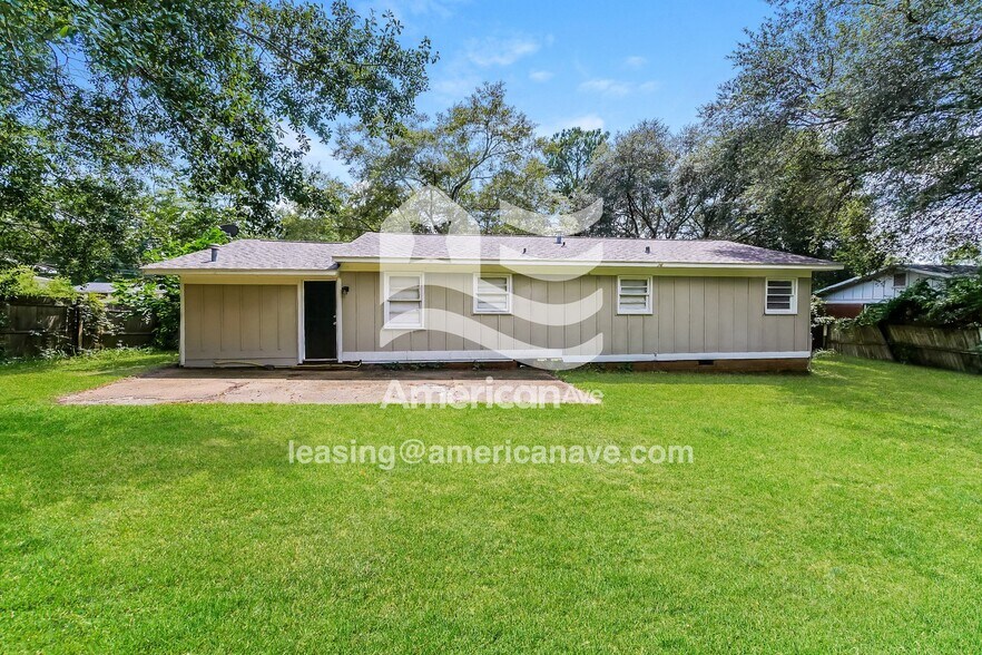 Building Photo - 4533 Sentry St