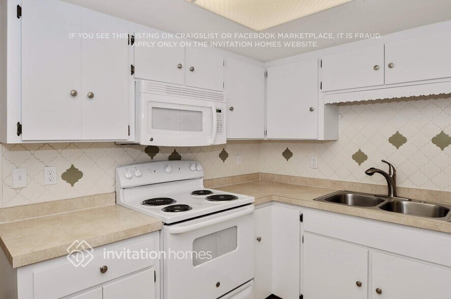 Building Photo - 1706 Sharondale Dr