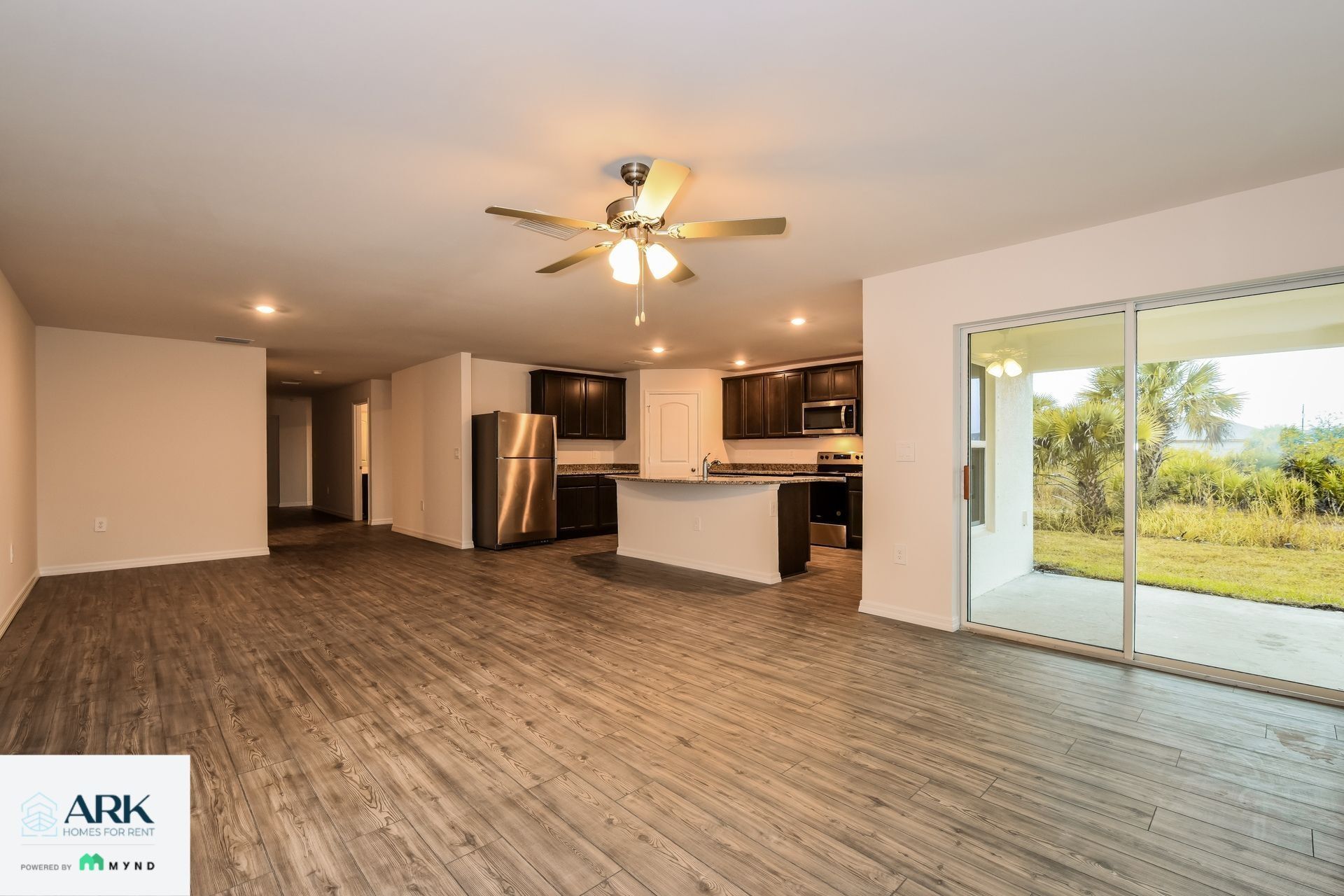 Building Photo - 883 Youngreen Dr