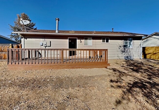 Building Photo - 3572 E 122nd Ave