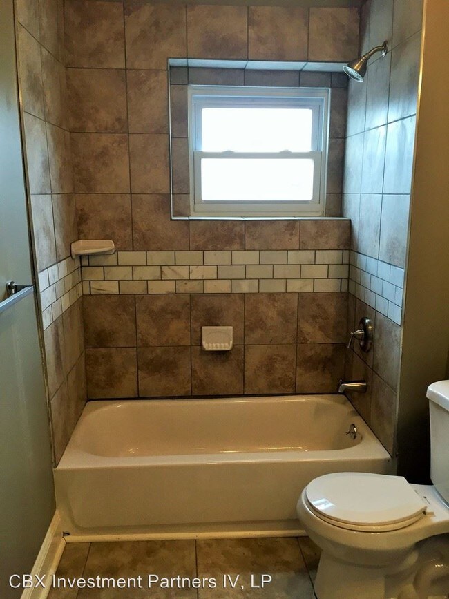 Building Photo - 4 br, 2 bath House - 3323 Niagara Street
