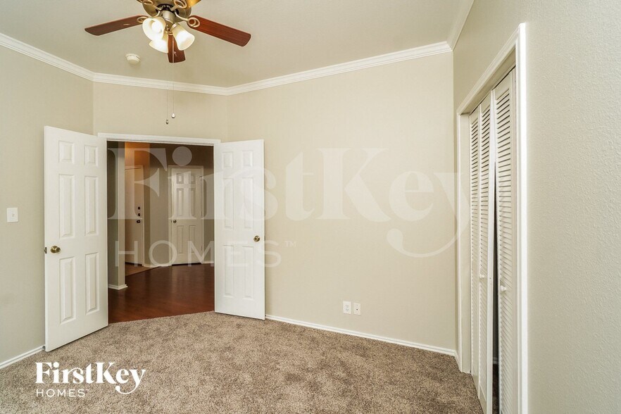 Building Photo - 5518 Arcadia Park