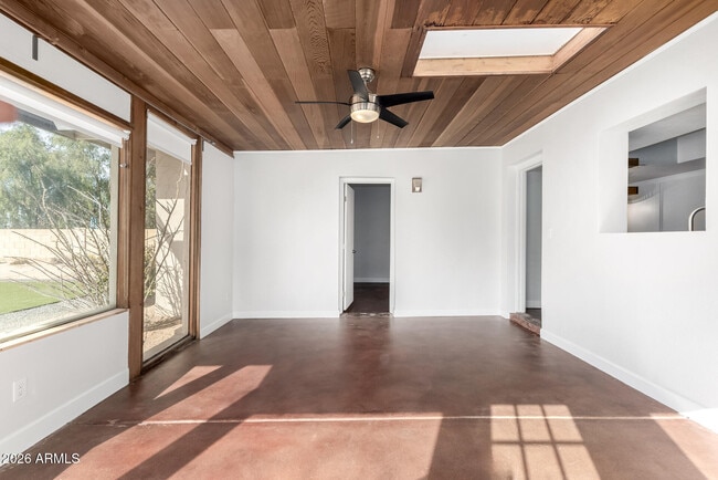 Building Photo - 4618 S Calle Los Cerros Dr