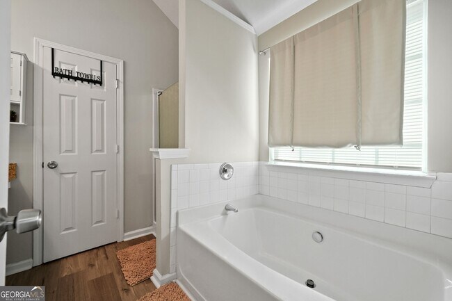 Building Photo - 30 Zebulon Pl