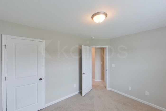 Building Photo - 496 Narrow Brg Ct