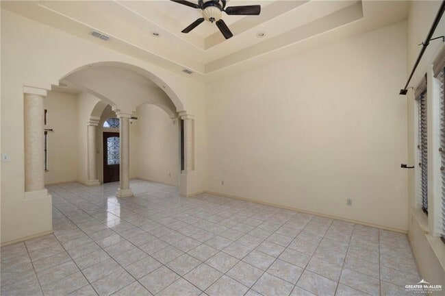 Building Photo - 10 Mossy Oak Dr