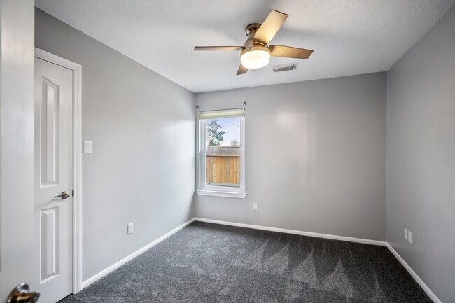 Building Photo - 2923 Goldspring Ln
