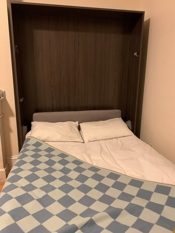 Building Photo - 105 Pinckney St