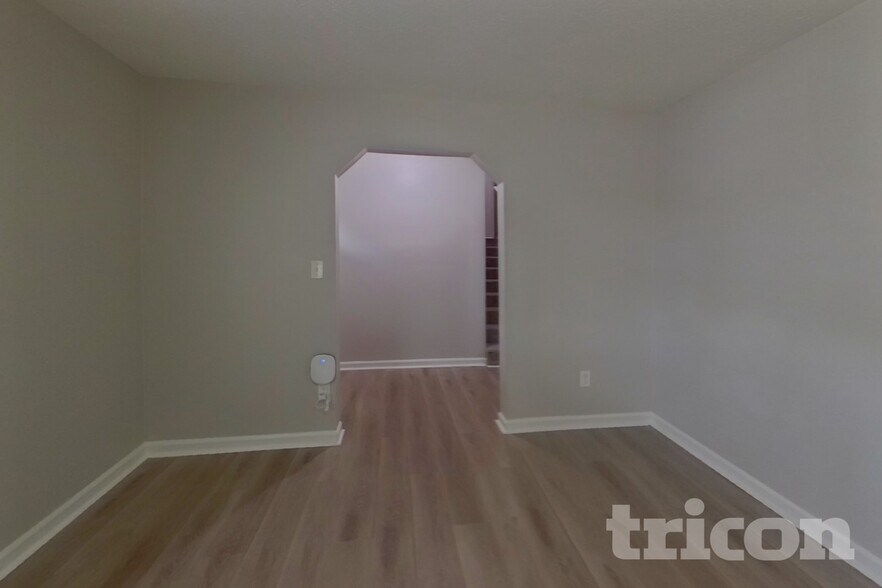 Building Photo - 3060 Orbit Cir