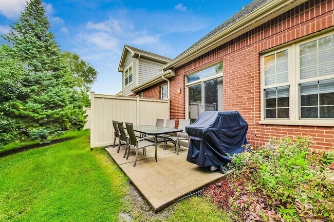 Building Photo - 4427 Lainie Cir