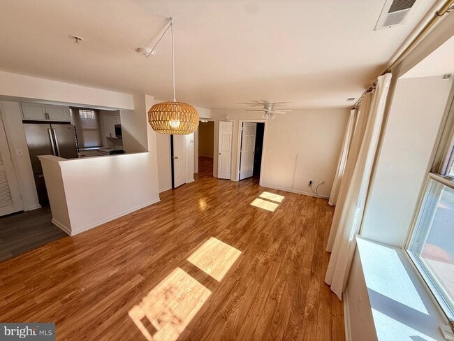 Building Photo - 345 Oakdale Pl NW