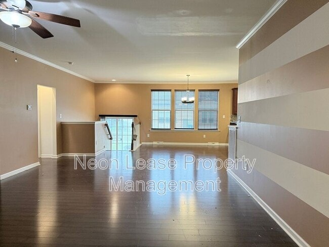 Building Photo - 214 Redstone Ct