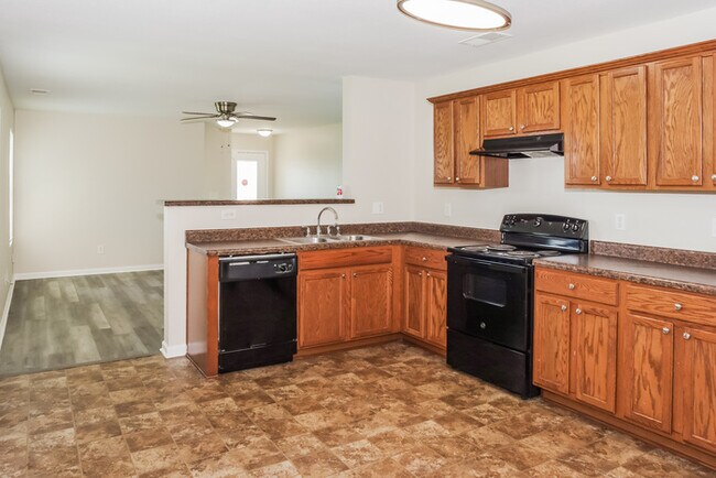 Building Photo - Charming 3-Bedroom Home in Harvest, AL