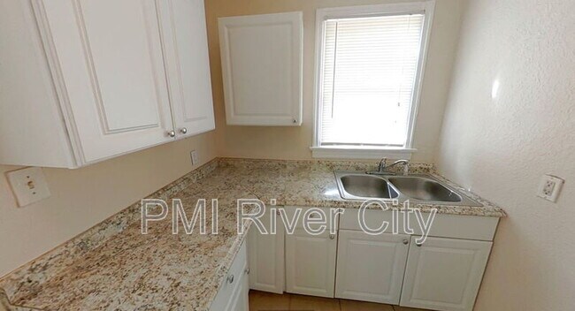 Building Photo - 8944 1st Ave