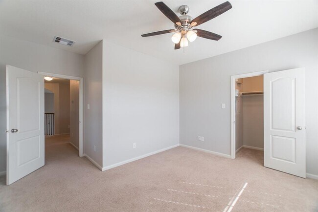 Building Photo - 8 Florentino Vine Pl