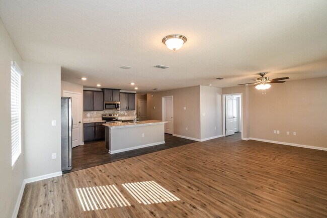 Building Photo - 2226 Pebble Point Dr