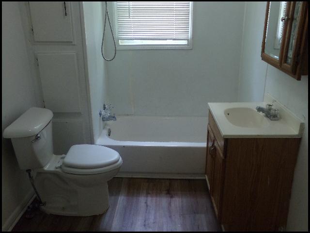 Building Photo - 4022 W 25th St