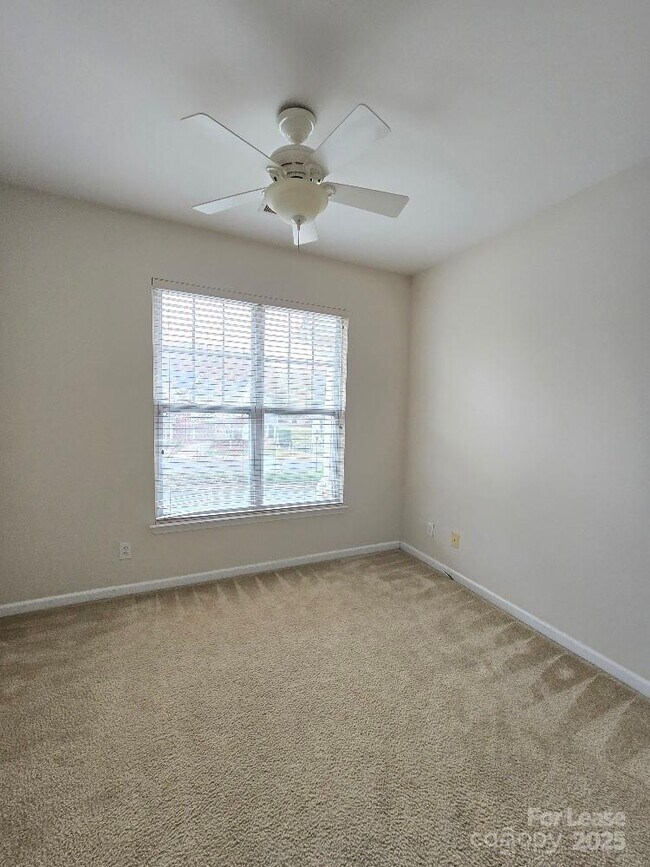 Building Photo - 15224 Coventry Ct Ln