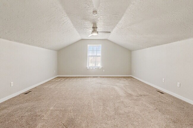 Building Photo - 19361 Kiowa Crk Wy