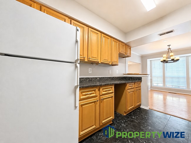 Building Photo - 7646 Oldfield Ln
