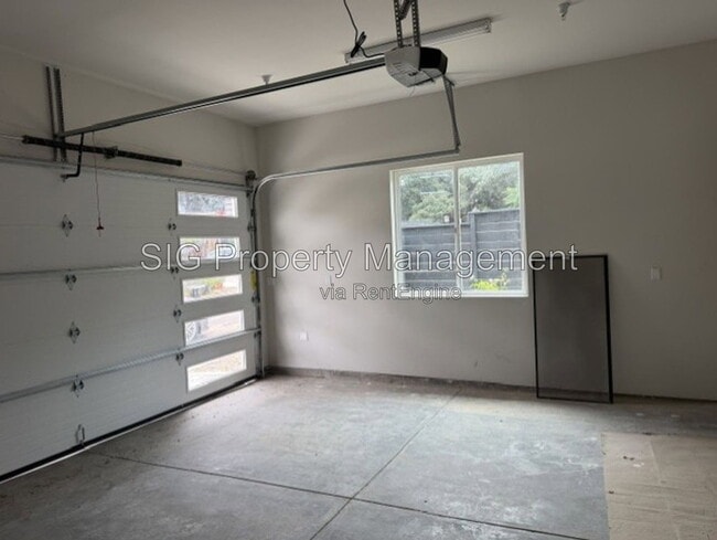 Building Photo - 7420 Valaho Ln