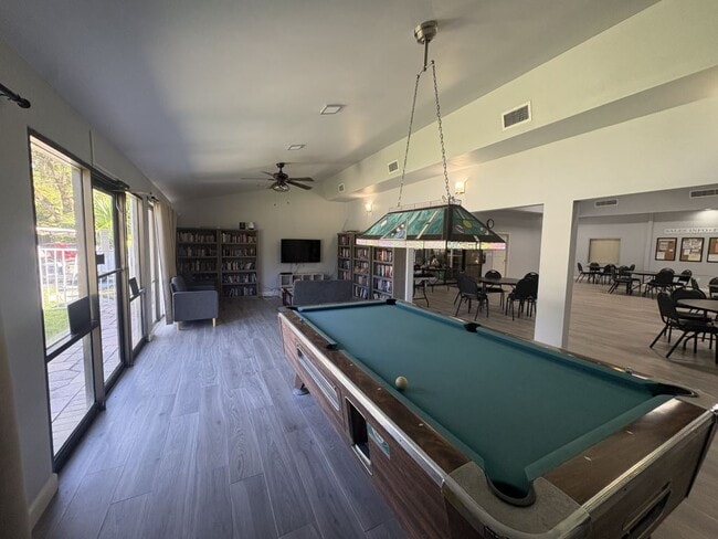 Building Photo - 30 Spring Dr