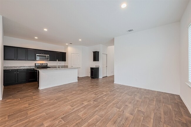 Building Photo - 12518 Pelican Bay Dr