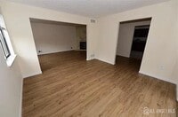 Building Photo - 1502 Edison Glen Terrace