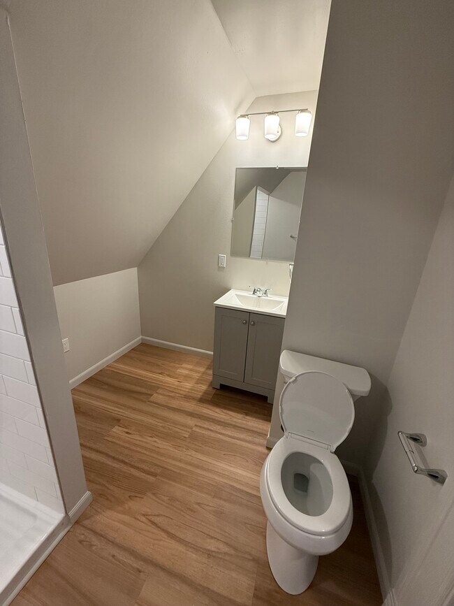 Building Photo - 3700 Brighton Rd