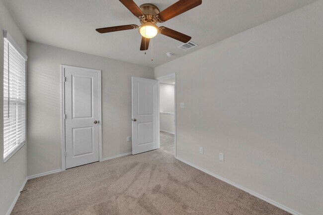 Building Photo - 8646 Key S Way