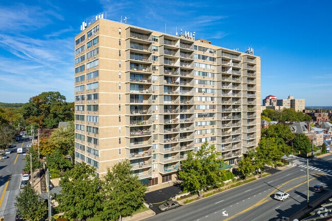 Primary Photo - Fourteen-O-One Condos