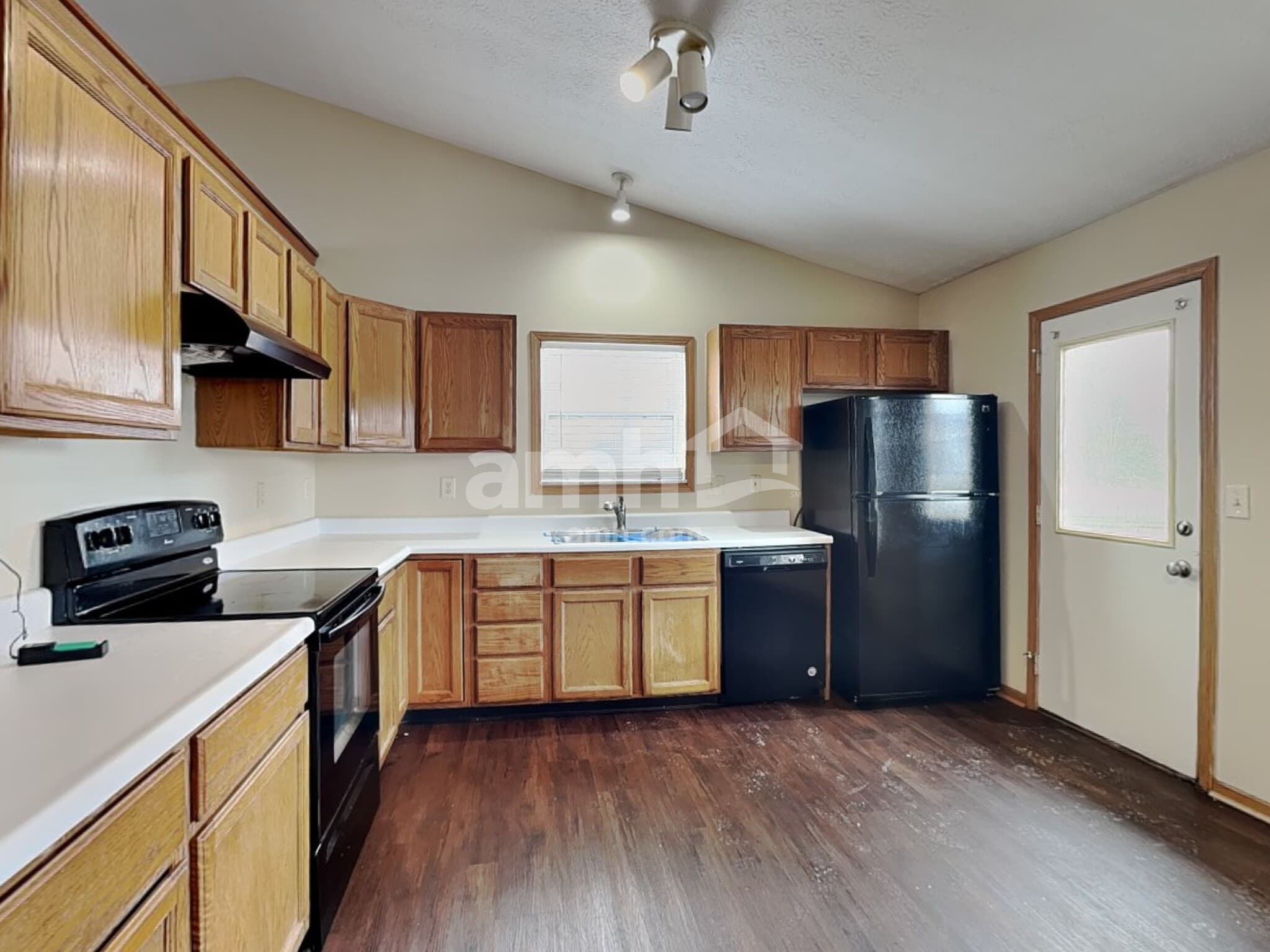 Building Photo - 4633 Stratford Ln