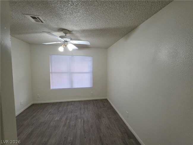 Building Photo - 6561 Avon Ct