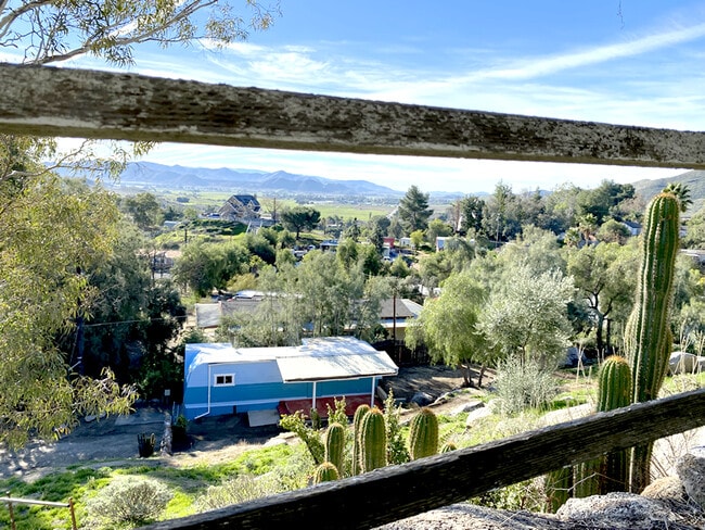 Building Photo - 33480 Beverly Dr